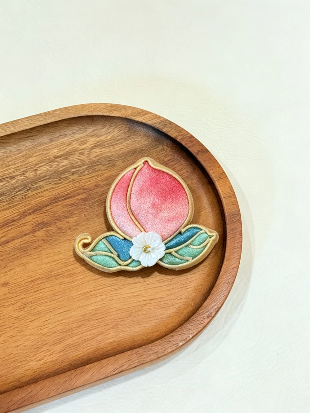 桃子袖口盘扣作品
